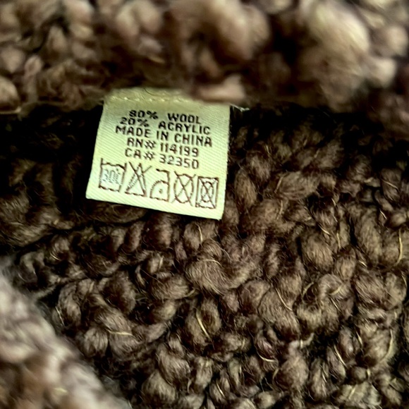 Roxy Beanie - Picture 3 of 3